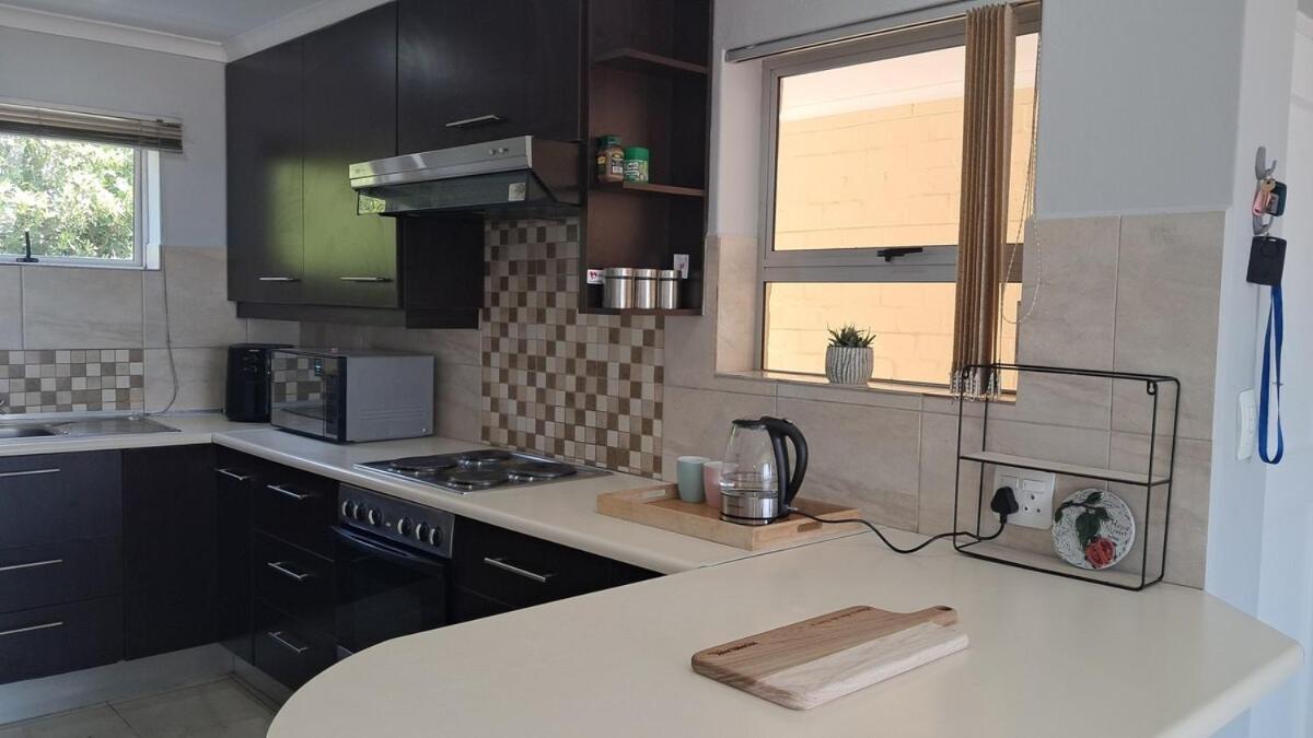 Gordon's Bay - Sea View Apartment Cape Town